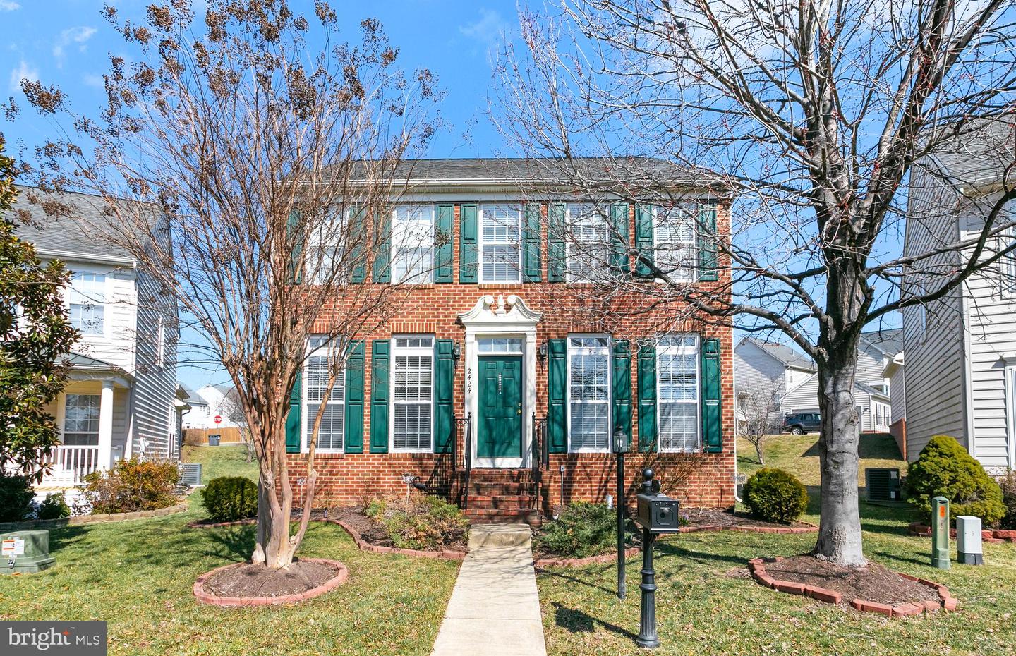 2424 FIVE FATHOM CIR, WOODBRIDGE, Virginia 22191, 5 Bedrooms Bedrooms, ,3 BathroomsBathrooms,Residential,For sale,2424 FIVE FATHOM CIR,VAPW2108274 MLS # VAPW2108274