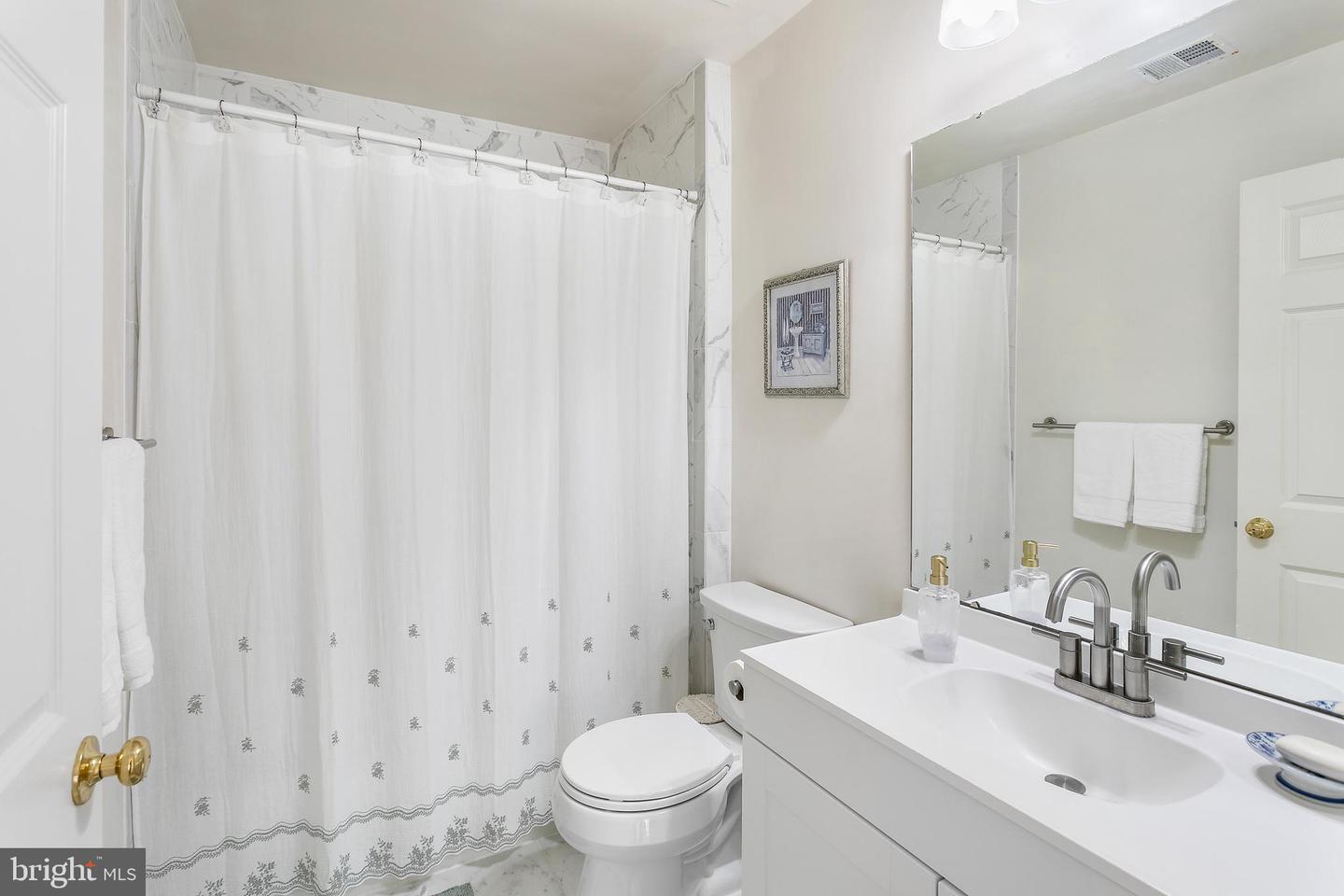 2424 FIVE FATHOM CIR, WOODBRIDGE, Virginia 22191, 5 Bedrooms Bedrooms, ,3 BathroomsBathrooms,Residential,For sale,2424 FIVE FATHOM CIR,VAPW2108274 MLS # VAPW2108274