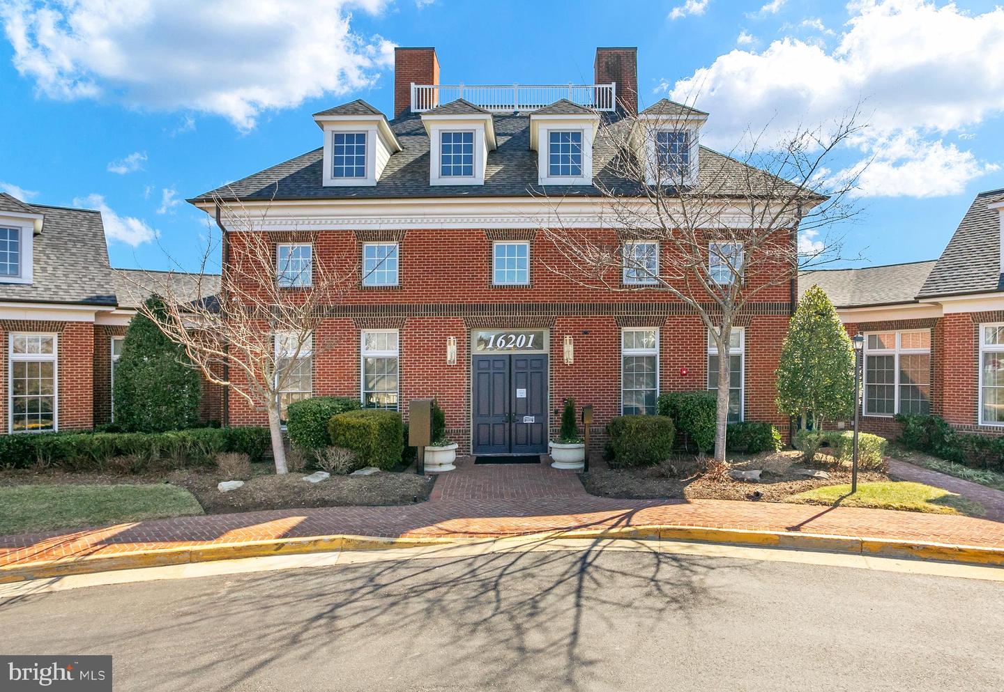 2424 FIVE FATHOM CIR, WOODBRIDGE, Virginia 22191, 5 Bedrooms Bedrooms, ,3 BathroomsBathrooms,Residential,For sale,2424 FIVE FATHOM CIR,VAPW2108274 MLS # VAPW2108274