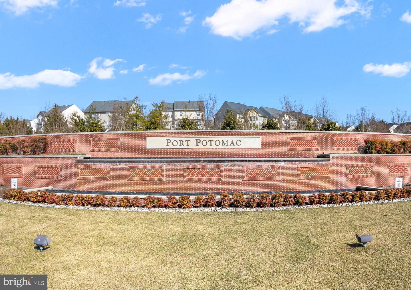 2424 FIVE FATHOM CIR, WOODBRIDGE, Virginia 22191, 5 Bedrooms Bedrooms, ,3 BathroomsBathrooms,Residential,For sale,2424 FIVE FATHOM CIR,VAPW2108274 MLS # VAPW2108274