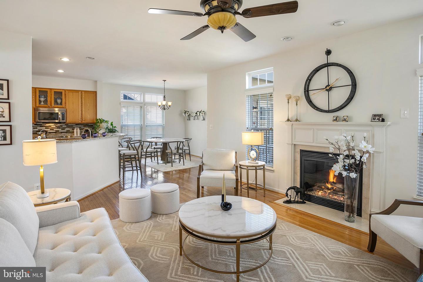 2424 FIVE FATHOM CIR, WOODBRIDGE, Virginia 22191, 5 Bedrooms Bedrooms, ,3 BathroomsBathrooms,Residential,For sale,2424 FIVE FATHOM CIR,VAPW2108274 MLS # VAPW2108274