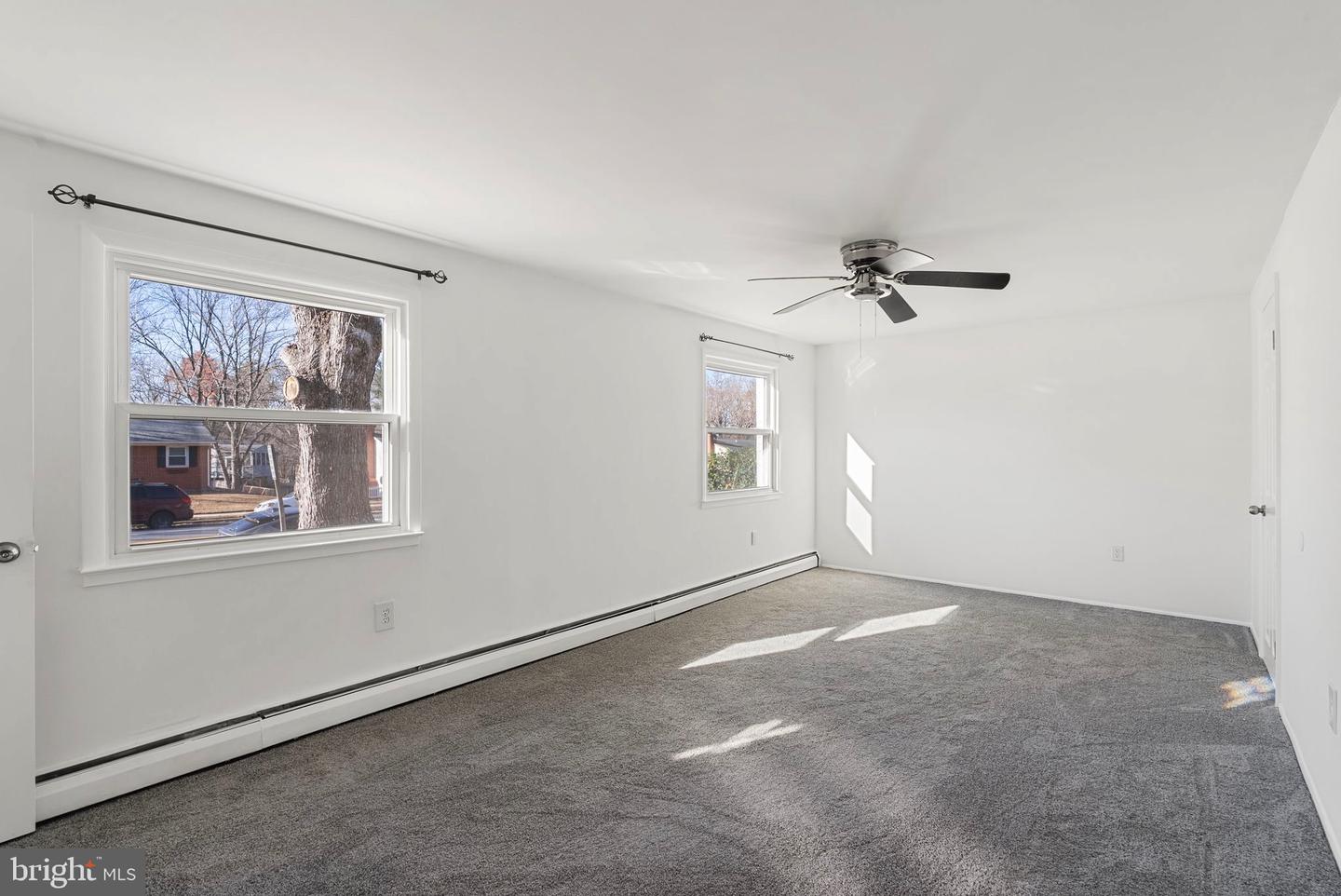 13421 HILLENDALE DR, WOODBRIDGE, Virginia 22193, 4 Bedrooms Bedrooms, 10 Rooms Rooms,2 BathroomsBathrooms,Residential,For sale,13421 HILLENDALE DR,VAPW2108322 MLS # VAPW2108322