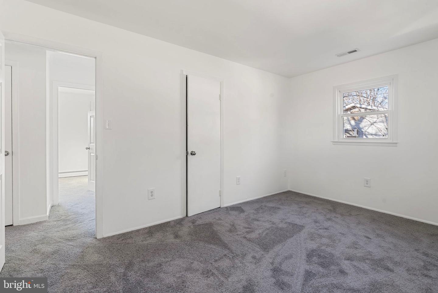 13421 HILLENDALE DR, WOODBRIDGE, Virginia 22193, 4 Bedrooms Bedrooms, 10 Rooms Rooms,2 BathroomsBathrooms,Residential,For sale,13421 HILLENDALE DR,VAPW2108322 MLS # VAPW2108322