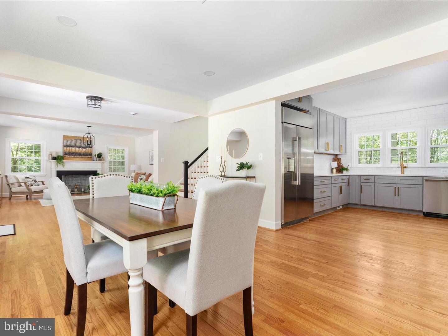 13209 JOHNNY MOORE LN, CLIFTON, Virginia 20124, 5 Bedrooms Bedrooms, ,4 BathroomsBathrooms,Residential,For sale,13209 JOHNNY MOORE LN,VAFX2280446 MLS # VAFX2280446 13209 JOHNNY MOORE LN, CLIFTON, Virginia 20124, 5 Bedrooms Bedrooms, ,4 BathroomsBathrooms,Residential,For sale,13209 JOHNNY MOORE LN,VAFX2280446 MLS # VAFX2280446