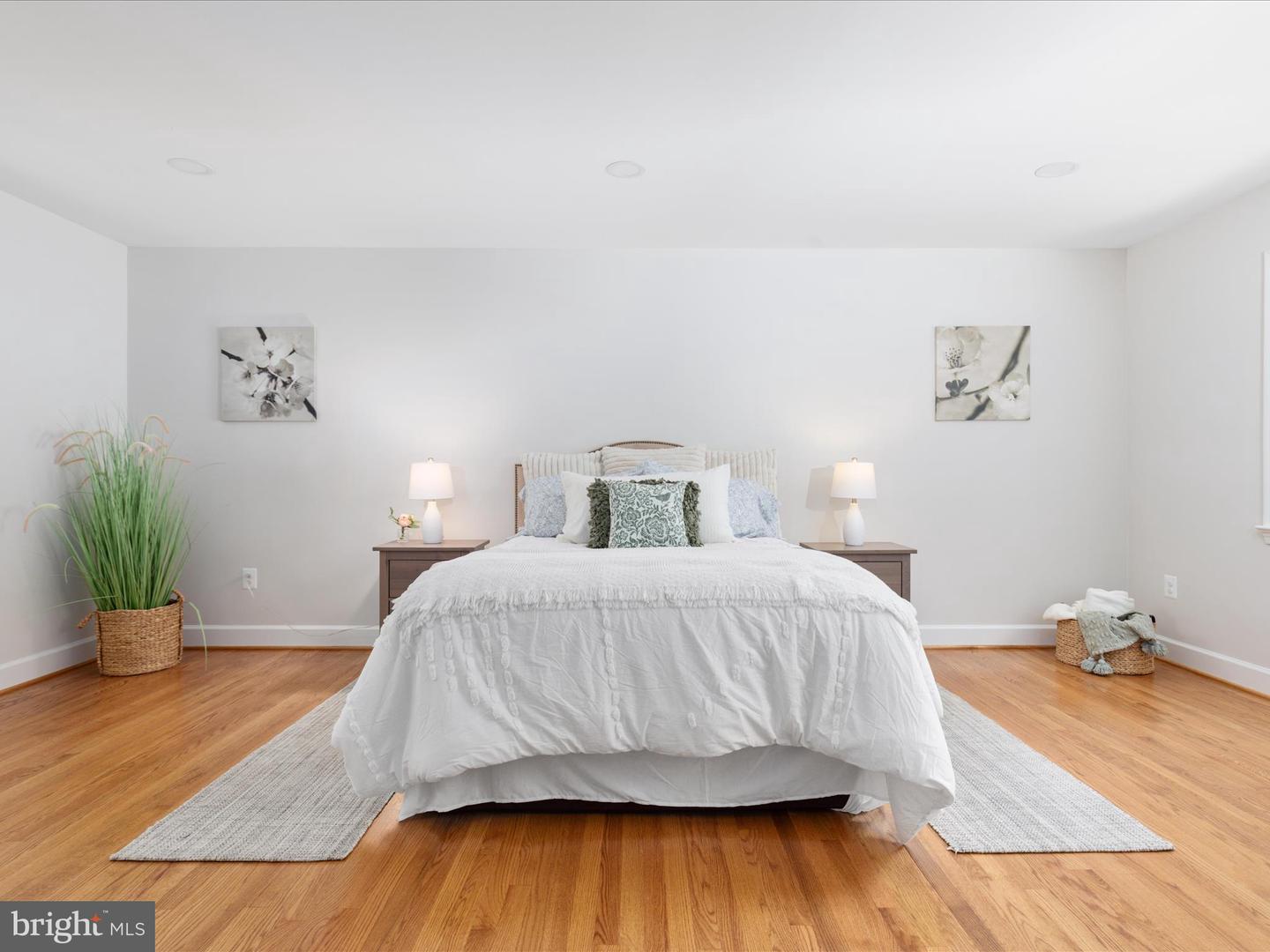 13209 JOHNNY MOORE LN, CLIFTON, Virginia 20124, 5 Bedrooms Bedrooms, ,4 BathroomsBathrooms,Residential,For sale,13209 JOHNNY MOORE LN,VAFX2280446 MLS # VAFX2280446 13209 JOHNNY MOORE LN, CLIFTON, Virginia 20124, 5 Bedrooms Bedrooms, ,4 BathroomsBathrooms,Residential,For sale,13209 JOHNNY MOORE LN,VAFX2280446 MLS # VAFX2280446