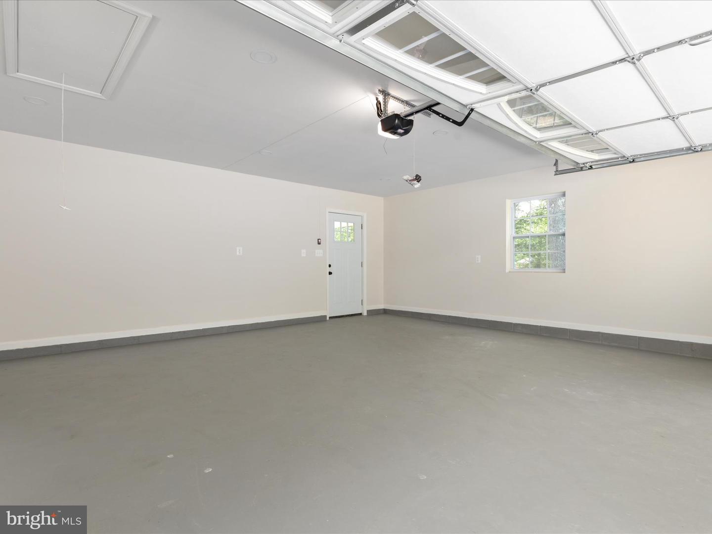 13209 JOHNNY MOORE LN, CLIFTON, Virginia 20124, 5 Bedrooms Bedrooms, ,4 BathroomsBathrooms,Residential,For sale,13209 JOHNNY MOORE LN,VAFX2280446 MLS # VAFX2280446 13209 JOHNNY MOORE LN, CLIFTON, Virginia 20124, 5 Bedrooms Bedrooms, ,4 BathroomsBathrooms,Residential,For sale,13209 JOHNNY MOORE LN,VAFX2280446 MLS # VAFX2280446