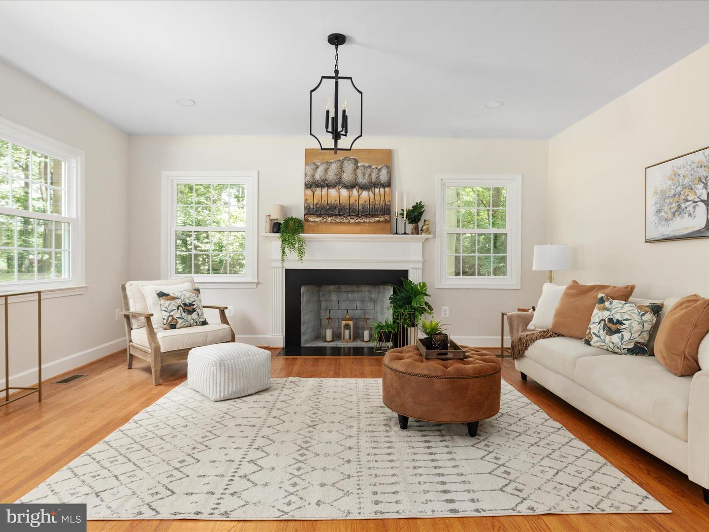 13209 JOHNNY MOORE LN, CLIFTON, Virginia 20124, 5 Bedrooms Bedrooms, ,4 BathroomsBathrooms,Residential,For sale,13209 JOHNNY MOORE LN,VAFX2280446 MLS # VAFX2280446 13209 JOHNNY MOORE LN, CLIFTON, Virginia 20124, 5 Bedrooms Bedrooms, ,4 BathroomsBathrooms,Residential,For sale,13209 JOHNNY MOORE LN,VAFX2280446 MLS # VAFX2280446