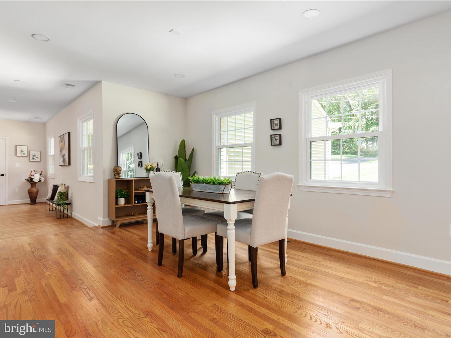 13209 JOHNNY MOORE LN, CLIFTON, Virginia 20124, 5 Bedrooms Bedrooms, ,4 BathroomsBathrooms,Residential,For sale,13209 JOHNNY MOORE LN,VAFX2280446 MLS # VAFX2280446 13209 JOHNNY MOORE LN, CLIFTON, Virginia 20124, 5 Bedrooms Bedrooms, ,4 BathroomsBathrooms,Residential,For sale,13209 JOHNNY MOORE LN,VAFX2280446 MLS # VAFX2280446