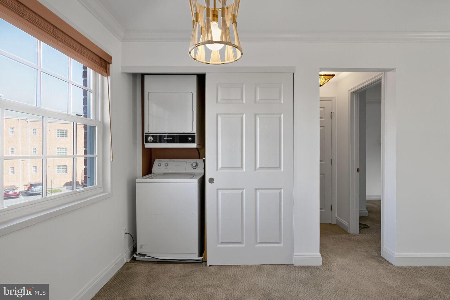 1630 W ABINGDON DR #202, ALEXANDRIA, Virginia 22314, 1 Bedroom Bedrooms, ,1 BathroomBathrooms,Residential,For sale,1630 W ABINGDON DR #202,VAAX2052046 MLS # VAAX2052046