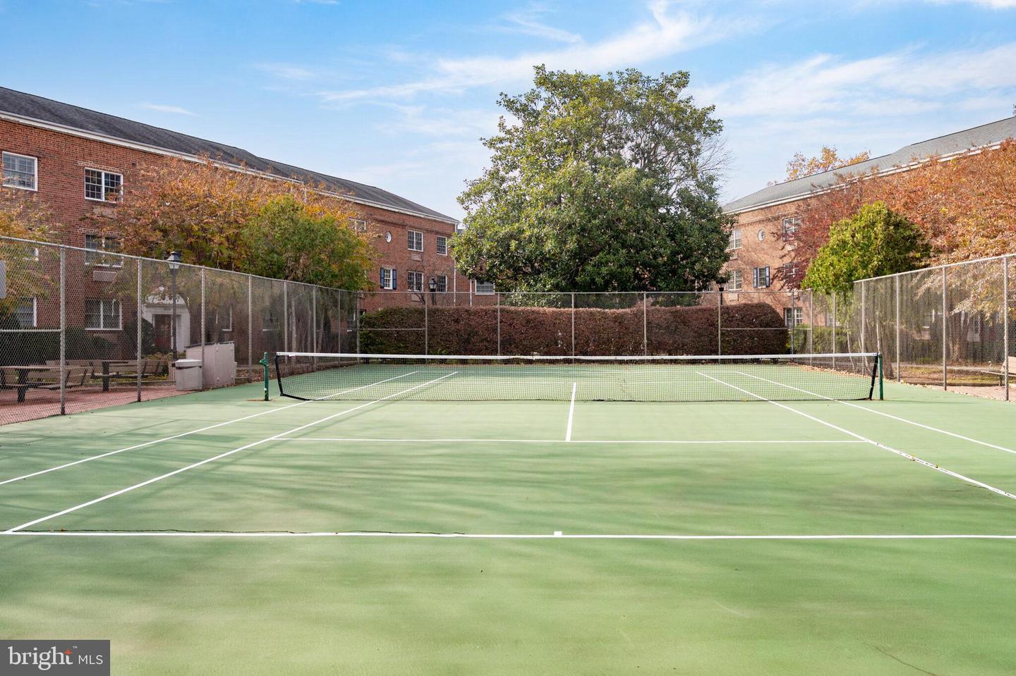 1630 W ABINGDON DR #202, ALEXANDRIA, Virginia 22314, 1 Bedroom Bedrooms, ,1 BathroomBathrooms,Residential,For sale,1630 W ABINGDON DR #202,VAAX2052046 MLS # VAAX2052046