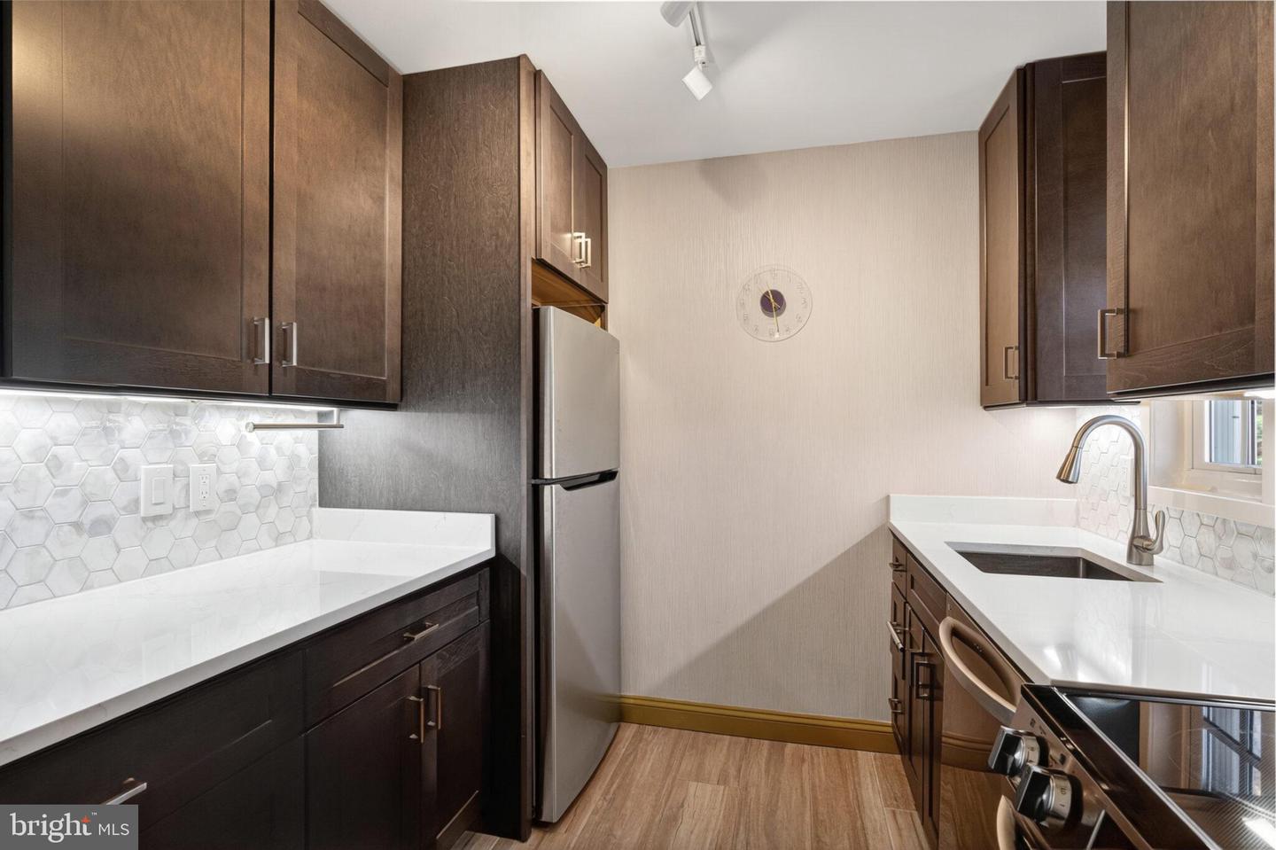 1630 W ABINGDON DR #202, ALEXANDRIA, Virginia 22314, 1 Bedroom Bedrooms, ,1 BathroomBathrooms,Residential,For sale,1630 W ABINGDON DR #202,VAAX2052046 MLS # VAAX2052046