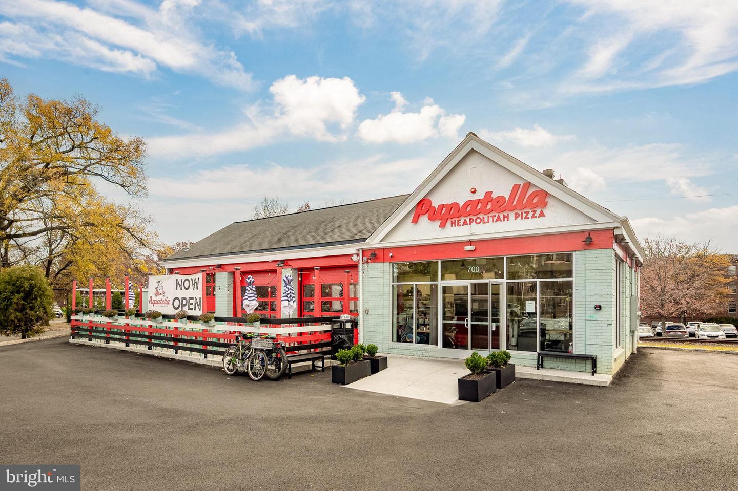 1630 W ABINGDON DR #202, ALEXANDRIA, Virginia 22314, 1 Bedroom Bedrooms, ,1 BathroomBathrooms,Residential,For sale,1630 W ABINGDON DR #202,VAAX2052046 MLS # VAAX2052046