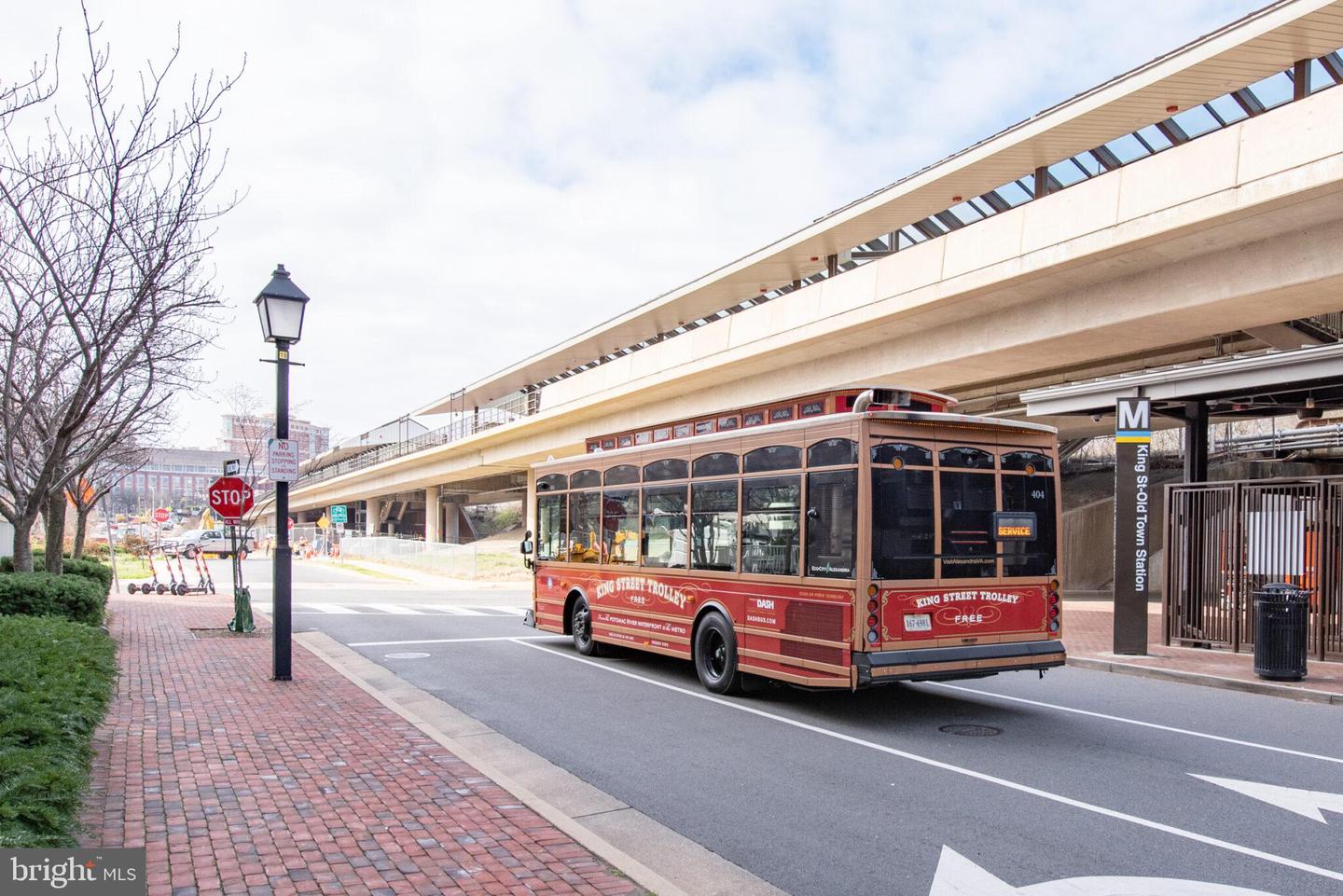 1630 W ABINGDON DR #202, ALEXANDRIA, Virginia 22314, 1 Bedroom Bedrooms, ,1 BathroomBathrooms,Residential,For sale,1630 W ABINGDON DR #202,VAAX2052046 MLS # VAAX2052046