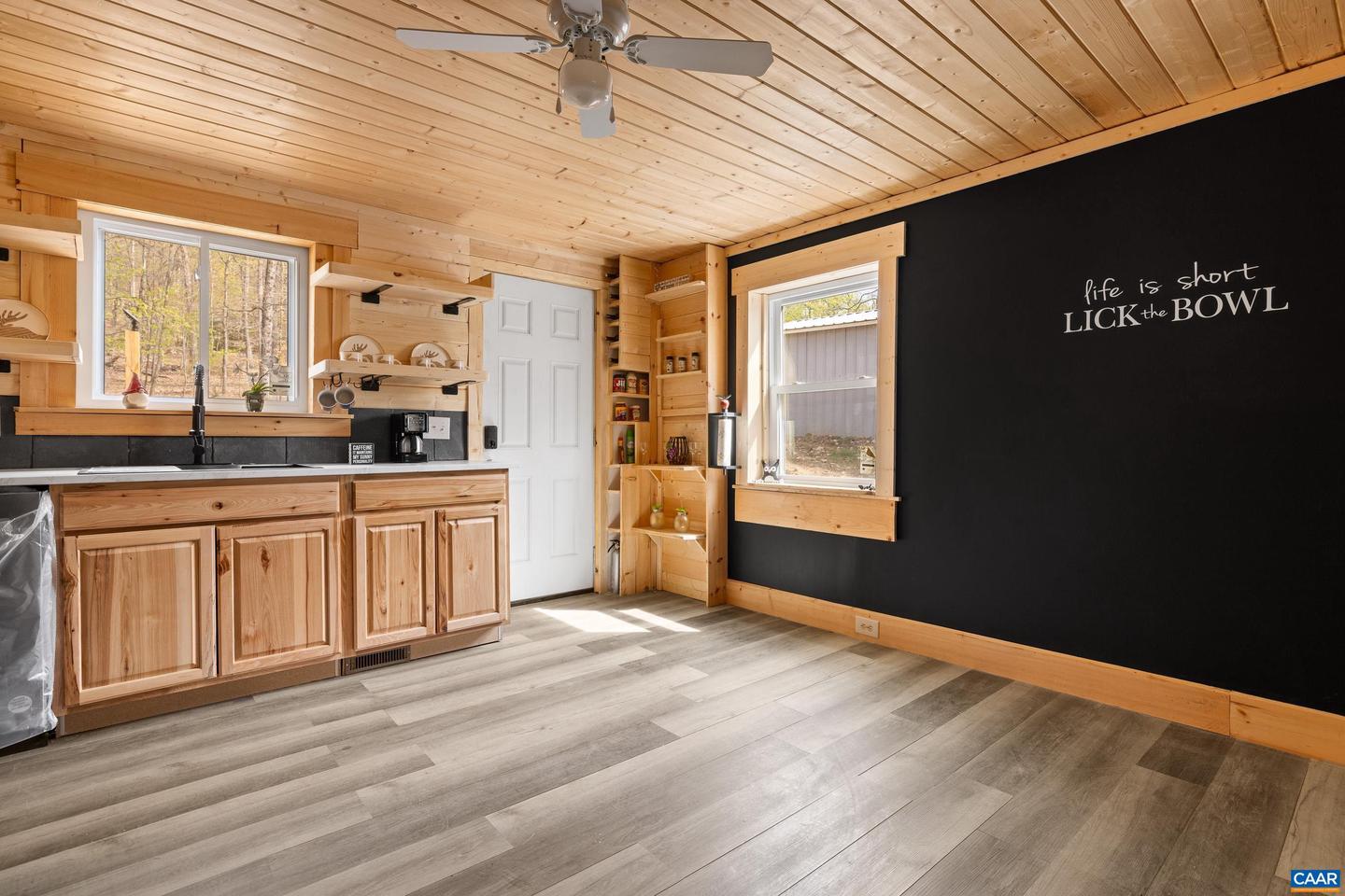 136 WILDWOOD LN, SHENANDOAH, Virginia 22849, 4 Bedrooms Bedrooms, ,2 BathroomsBathrooms,Residential,For sale,136 WILDWOOD LN,671446 MLS # 671446