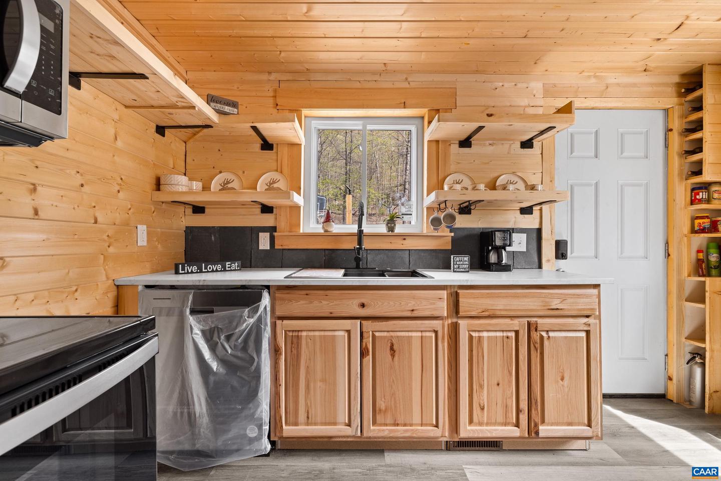 136 WILDWOOD LN, SHENANDOAH, Virginia 22849, 4 Bedrooms Bedrooms, ,2 BathroomsBathrooms,Residential,For sale,136 WILDWOOD LN,671446 MLS # 671446