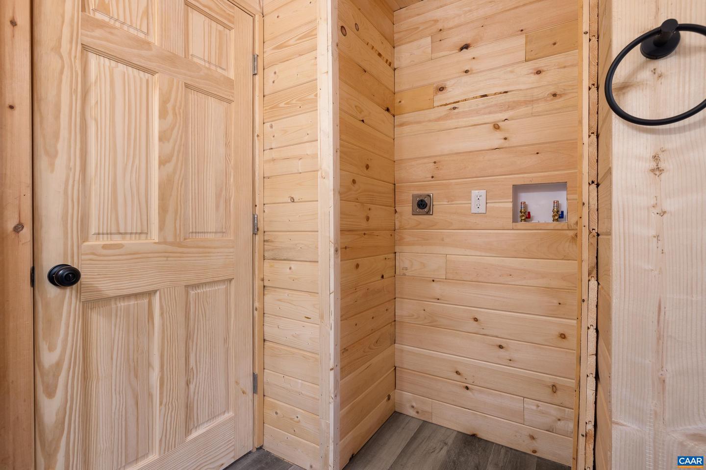 136 WILDWOOD LN, SHENANDOAH, Virginia 22849, 4 Bedrooms Bedrooms, ,2 BathroomsBathrooms,Residential,For sale,136 WILDWOOD LN,671446 MLS # 671446