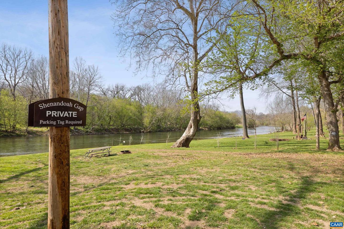 136 WILDWOOD LN, SHENANDOAH, Virginia 22849, 4 Bedrooms Bedrooms, ,2 BathroomsBathrooms,Residential,For sale,136 WILDWOOD LN,671446 MLS # 671446