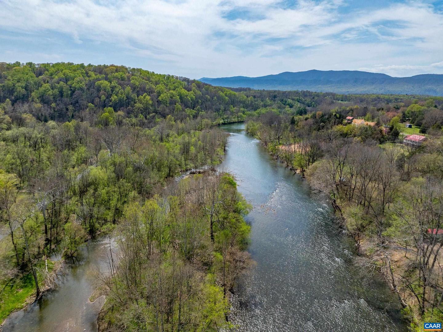 136 WILDWOOD LN, SHENANDOAH, Virginia 22849, 4 Bedrooms Bedrooms, ,2 BathroomsBathrooms,Residential,For sale,136 WILDWOOD LN,671446 MLS # 671446