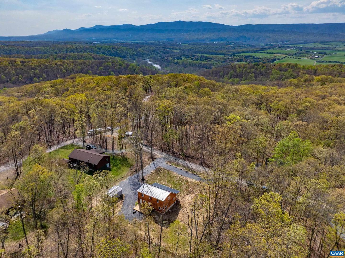 136 WILDWOOD LN, SHENANDOAH, Virginia 22849, 4 Bedrooms Bedrooms, ,2 BathroomsBathrooms,Residential,For sale,136 WILDWOOD LN,671446 MLS # 671446