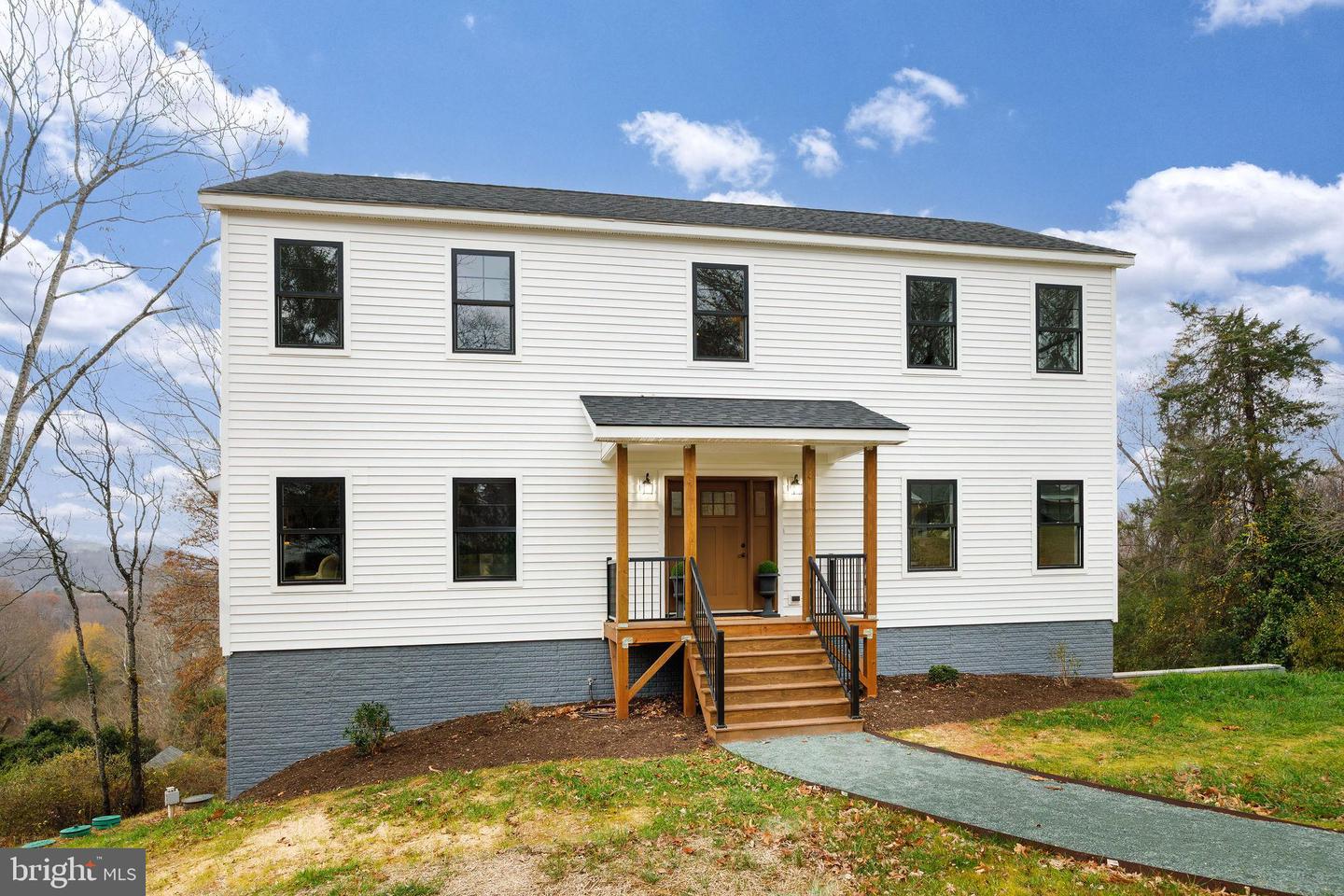 104 E HAVEN CT, CHARLOTTESVILLE, Virginia 22911, 4 Bedrooms Bedrooms, ,3 BathroomsBathrooms,Residential,For sale,104 E HAVEN CT,VAAB2001120 MLS # VAAB2001120