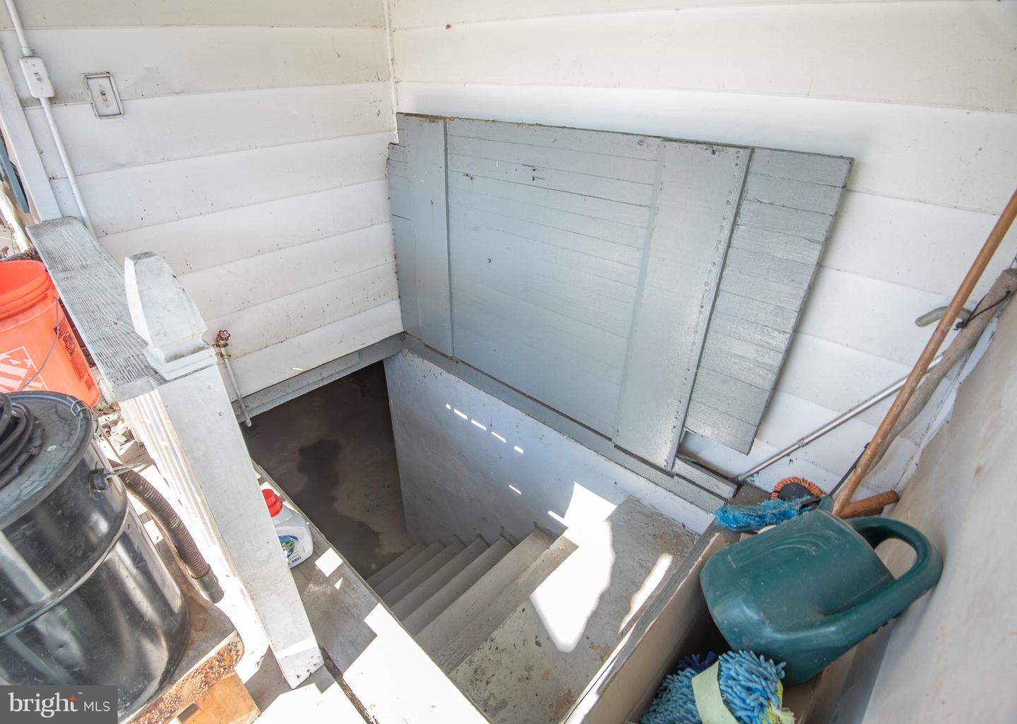 14735 MONTRESOR RD, LEESBURG, Virginia 20176, 4 Bedrooms Bedrooms, ,1 BathroomBathrooms,Residential,For sale,14735 MONTRESOR RD,VALO2111626 MLS # VALO2111626