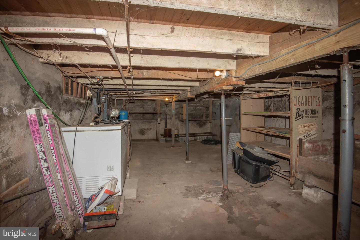 14735 MONTRESOR RD, LEESBURG, Virginia 20176, 4 Bedrooms Bedrooms, ,1 BathroomBathrooms,Residential,For sale,14735 MONTRESOR RD,VALO2111626 MLS # VALO2111626