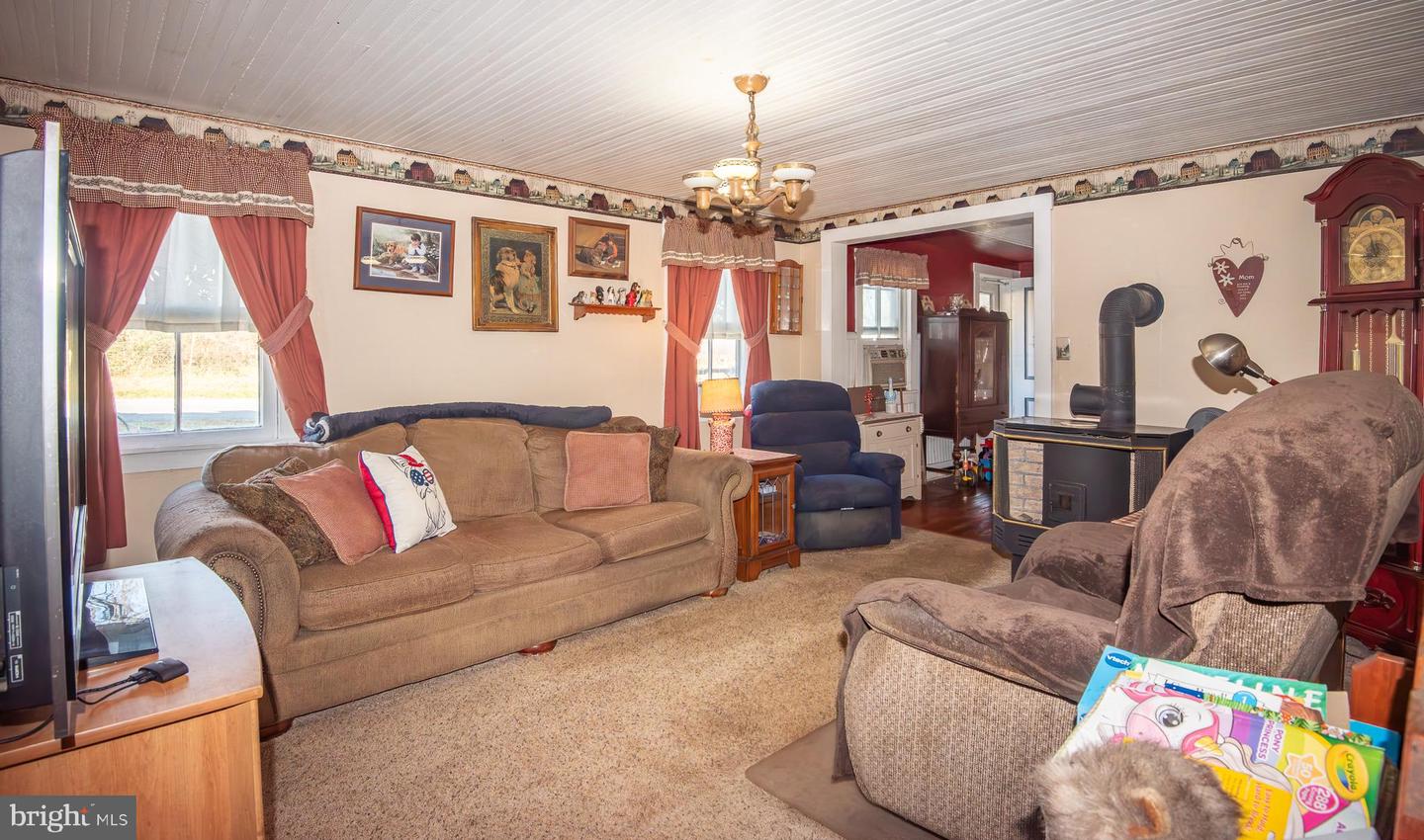 14735 MONTRESOR RD, LEESBURG, Virginia 20176, 4 Bedrooms Bedrooms, ,1 BathroomBathrooms,Residential,For sale,14735 MONTRESOR RD,VALO2111626 MLS # VALO2111626