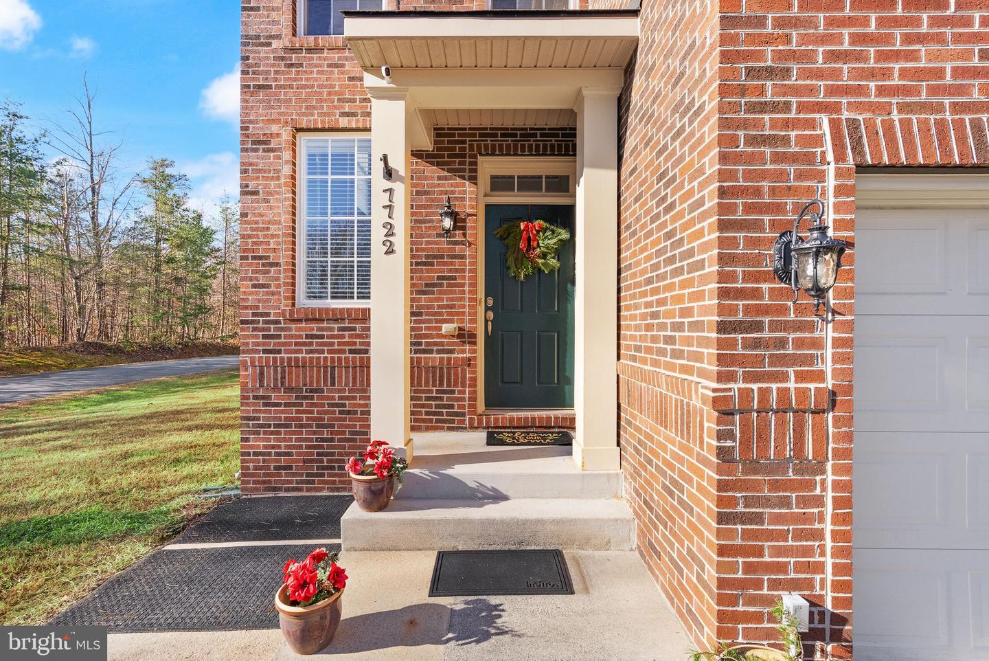 7722 YALTA WAY, GAINESVILLE, Virginia 20155, 4 Bedrooms Bedrooms, 11 Rooms Rooms,3 BathroomsBathrooms,Residential,For sale,7722 YALTA WAY,VAPW2108262 MLS # VAPW2108262