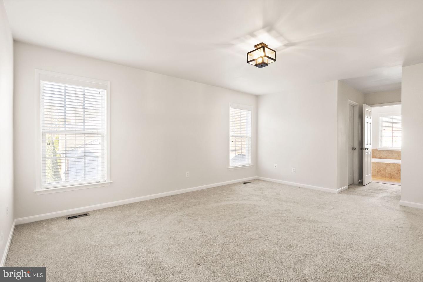 7722 YALTA WAY, GAINESVILLE, Virginia 20155, 4 Bedrooms Bedrooms, 11 Rooms Rooms,3 BathroomsBathrooms,Residential,For sale,7722 YALTA WAY,VAPW2108262 MLS # VAPW2108262