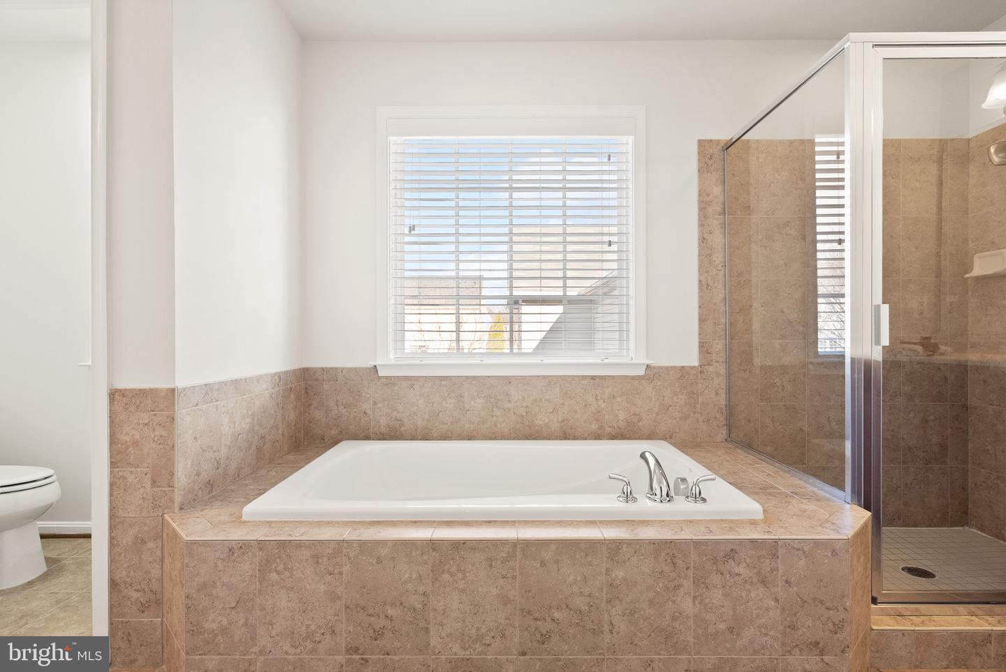 7722 YALTA WAY, GAINESVILLE, Virginia 20155, 4 Bedrooms Bedrooms, 11 Rooms Rooms,3 BathroomsBathrooms,Residential,For sale,7722 YALTA WAY,VAPW2108262 MLS # VAPW2108262