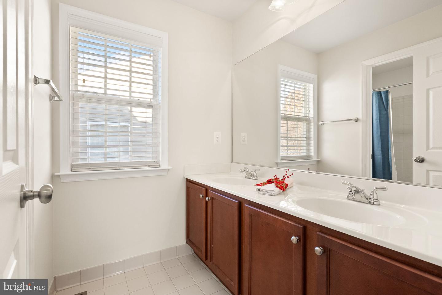 7722 YALTA WAY, GAINESVILLE, Virginia 20155, 4 Bedrooms Bedrooms, 11 Rooms Rooms,3 BathroomsBathrooms,Residential,For sale,7722 YALTA WAY,VAPW2108262 MLS # VAPW2108262