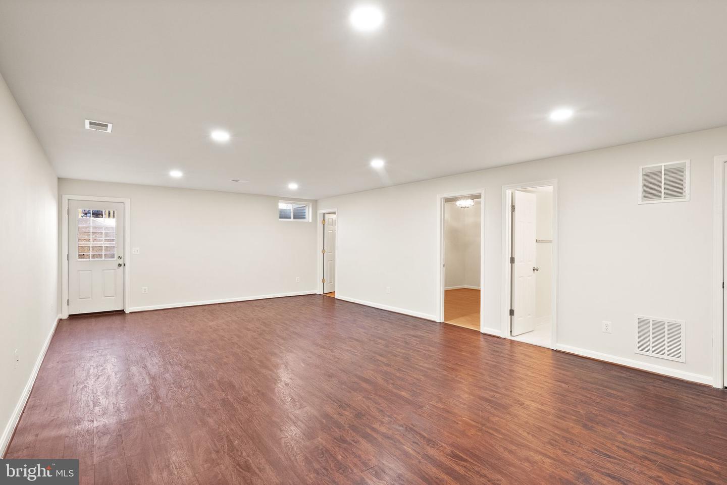 7722 YALTA WAY, GAINESVILLE, Virginia 20155, 4 Bedrooms Bedrooms, 11 Rooms Rooms,3 BathroomsBathrooms,Residential,For sale,7722 YALTA WAY,VAPW2108262 MLS # VAPW2108262