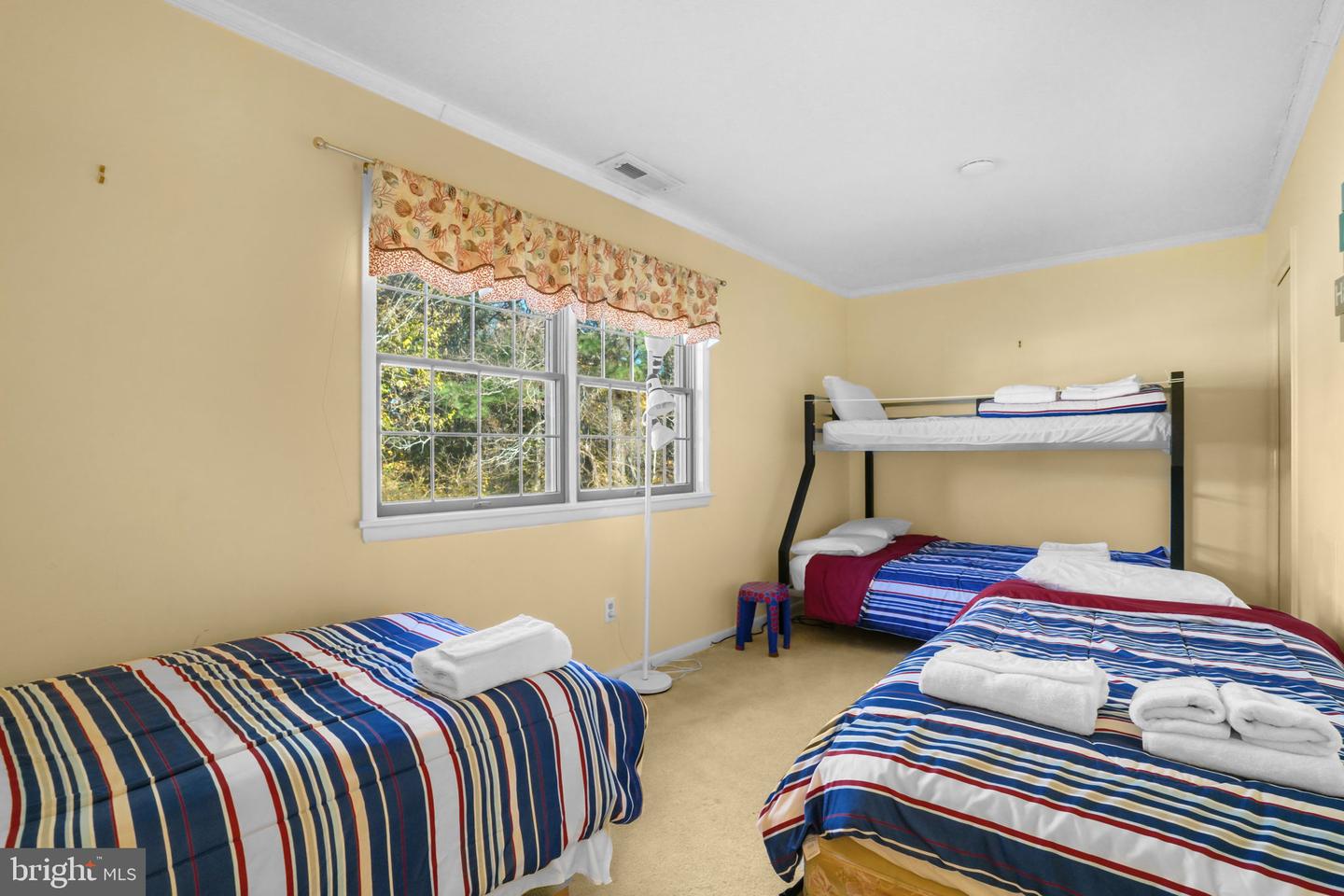 4411 EASTWINDS, CHINCOTEAGUE ISLAND, Virginia 23336, 2 Bedrooms Bedrooms, ,2 BathroomsBathrooms,Residential,For sale,4411 EASTWINDS,VAAC2002422 MLS # VAAC2002422