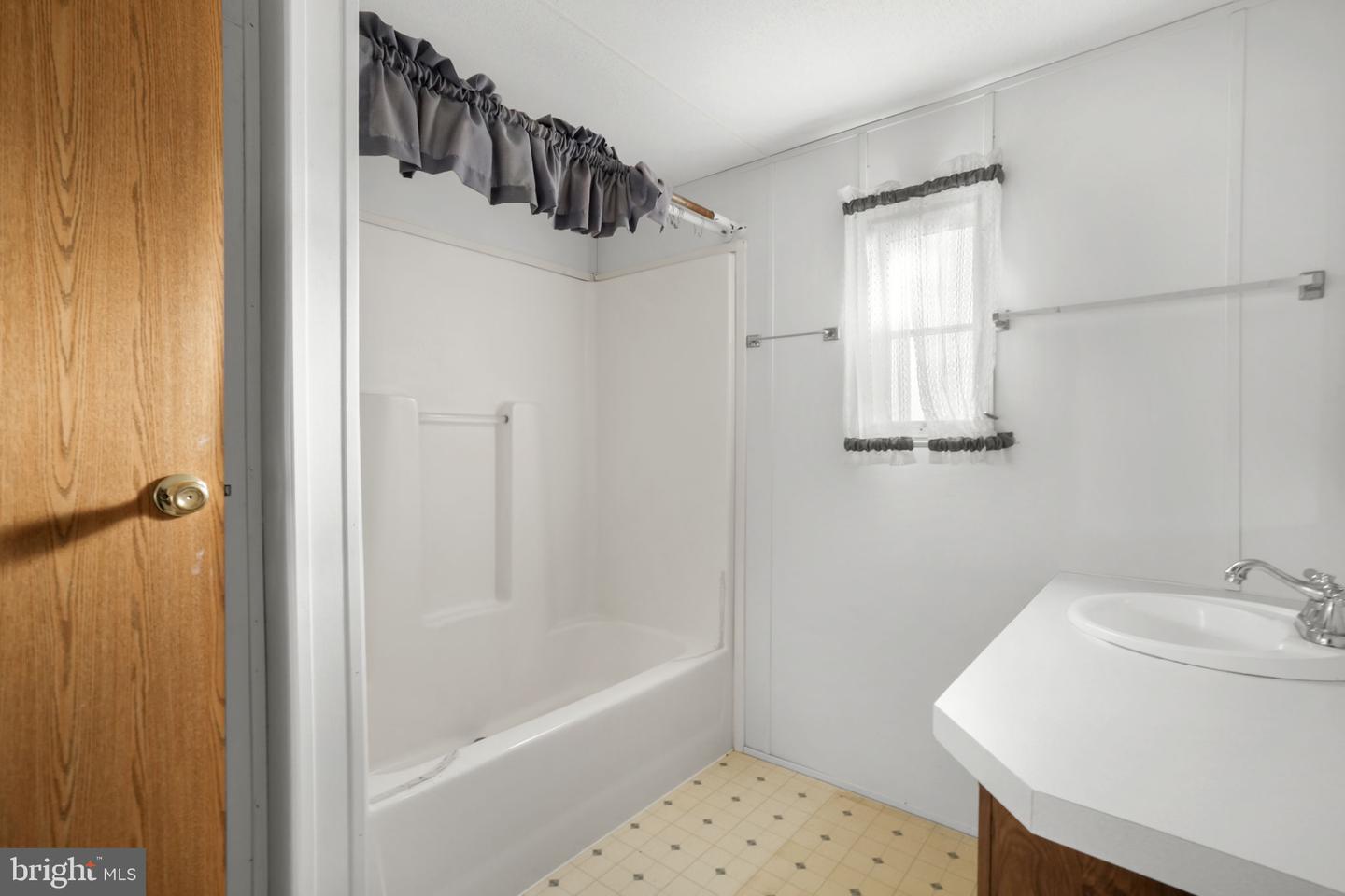 5186 COLEYS LN, CHINCOTEAGUE ISLAND, Virginia 23336, 3 Bedrooms Bedrooms, ,2 BathroomsBathrooms,Residential,For sale,5186 COLEYS LN,VAAC2002424 MLS # VAAC2002424 5186 COLEYS LN, CHINCOTEAGUE ISLAND, Virginia 23336, 3 Bedrooms Bedrooms, ,2 BathroomsBathrooms,Residential,For sale,5186 COLEYS LN,VAAC2002424 MLS # VAAC2002424