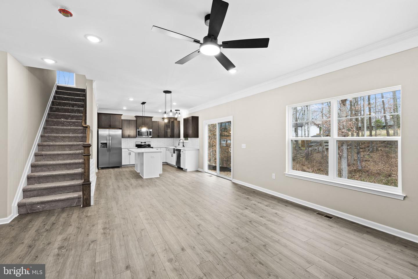 10912 THIEL CT, SPOTSYLVANIA, Virginia 22551, 4 Bedrooms Bedrooms, ,2 BathroomsBathrooms,Residential,For sale,10912 THIEL CT,VASP2037824 MLS # VASP2037824