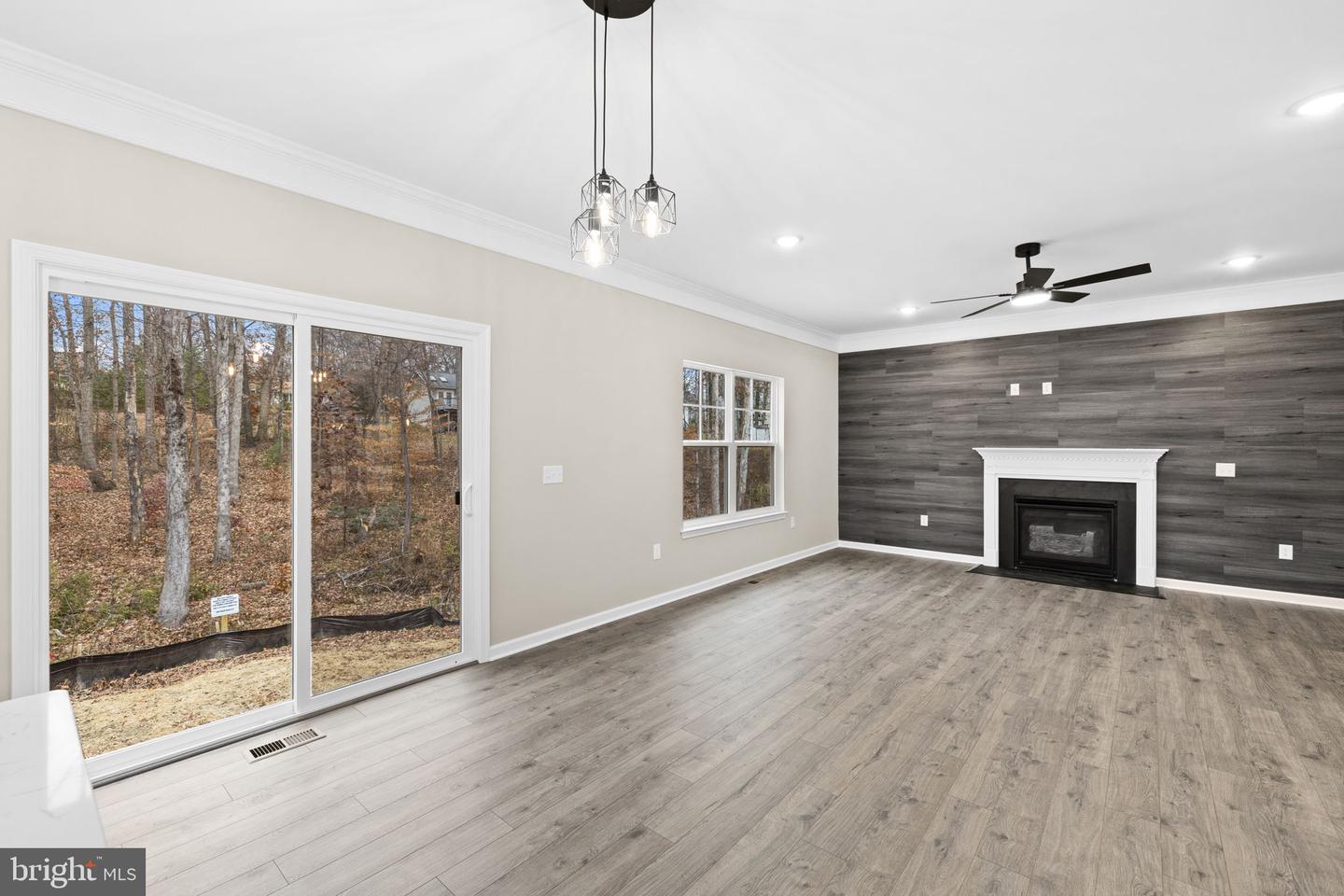 10912 THIEL CT, SPOTSYLVANIA, Virginia 22551, 4 Bedrooms Bedrooms, ,2 BathroomsBathrooms,Residential,For sale,10912 THIEL CT,VASP2037824 MLS # VASP2037824