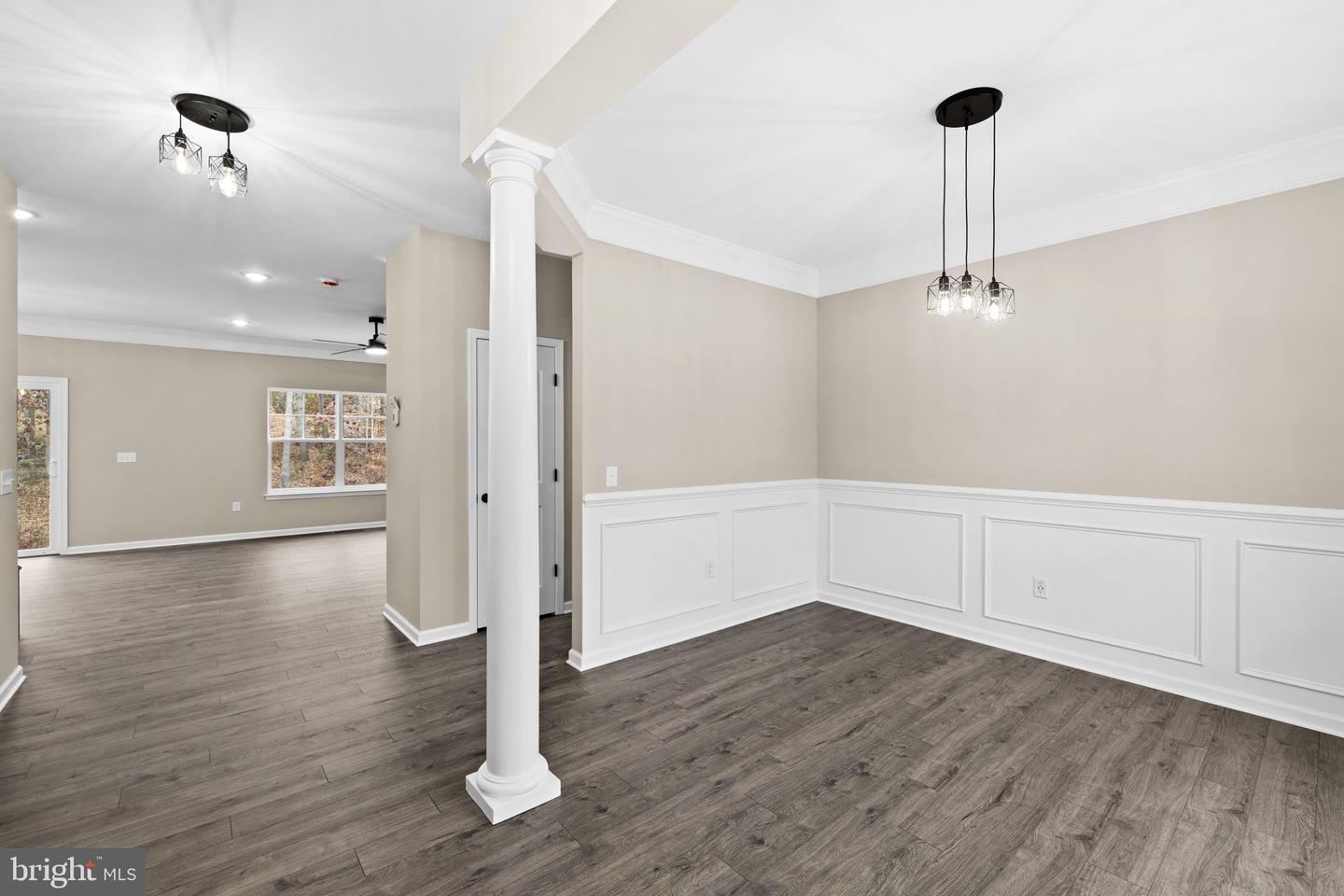 10912 THIEL CT, SPOTSYLVANIA, Virginia 22551, 4 Bedrooms Bedrooms, ,2 BathroomsBathrooms,Residential,For sale,10912 THIEL CT,VASP2037824 MLS # VASP2037824