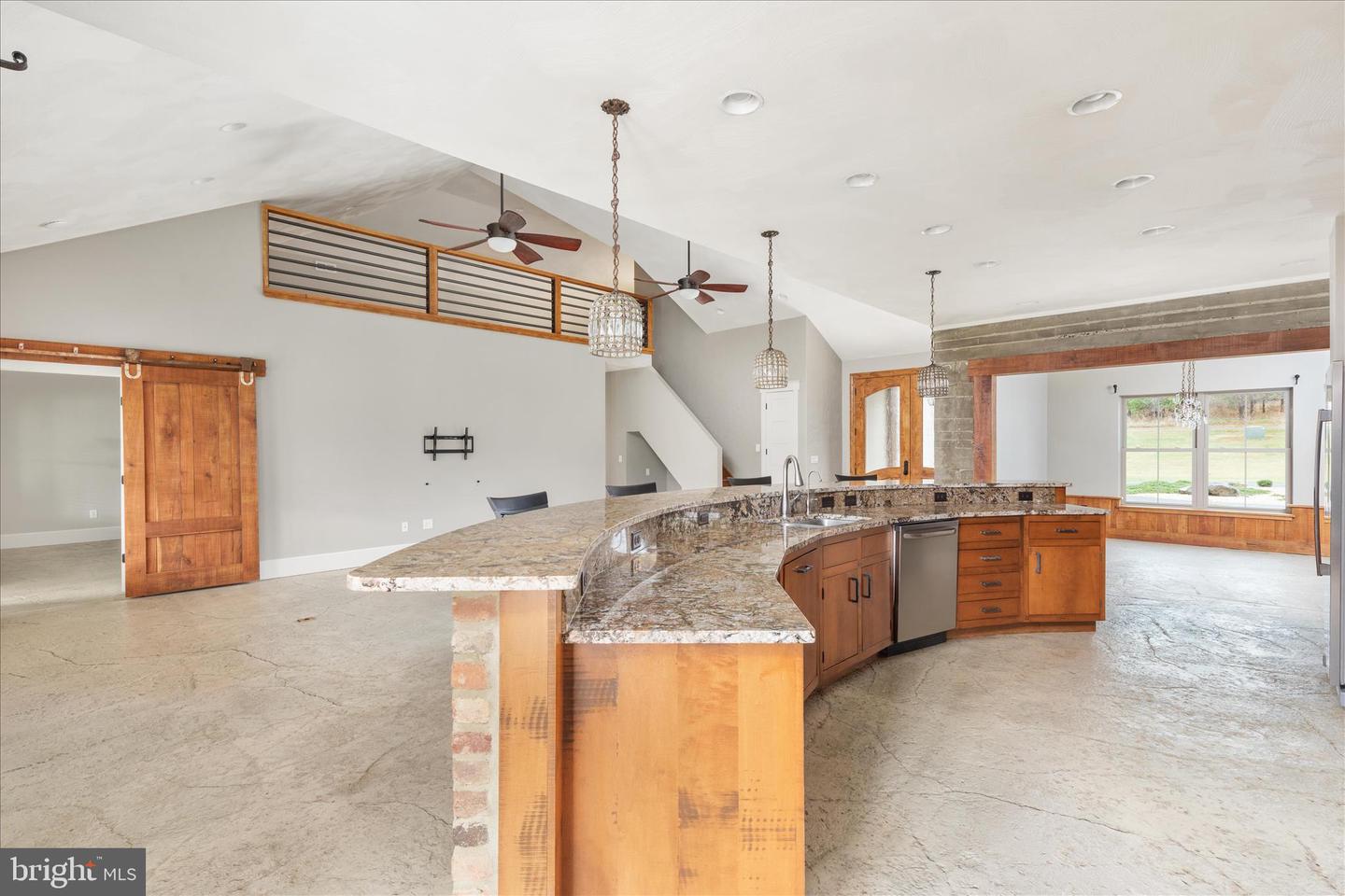 2996 HAWK LN, BROADWAY, Virginia 22815, 5 Bedrooms Bedrooms, ,3 BathroomsBathrooms,Residential,For sale,2996 HAWK LN,VARO2002754 MLS # VARO2002754