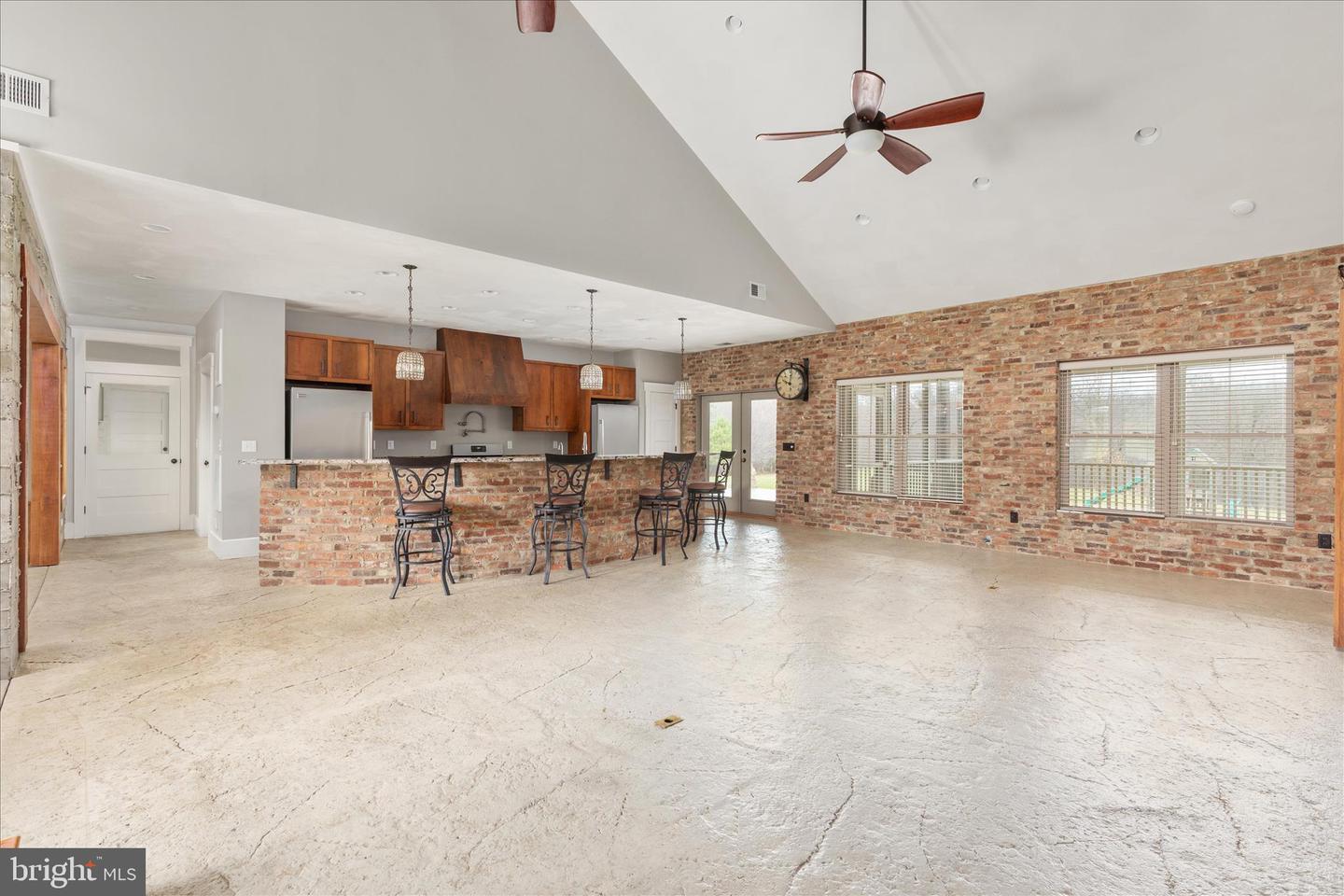 2996 HAWK LN, BROADWAY, Virginia 22815, 5 Bedrooms Bedrooms, ,3 BathroomsBathrooms,Residential,For sale,2996 HAWK LN,VARO2002754 MLS # VARO2002754