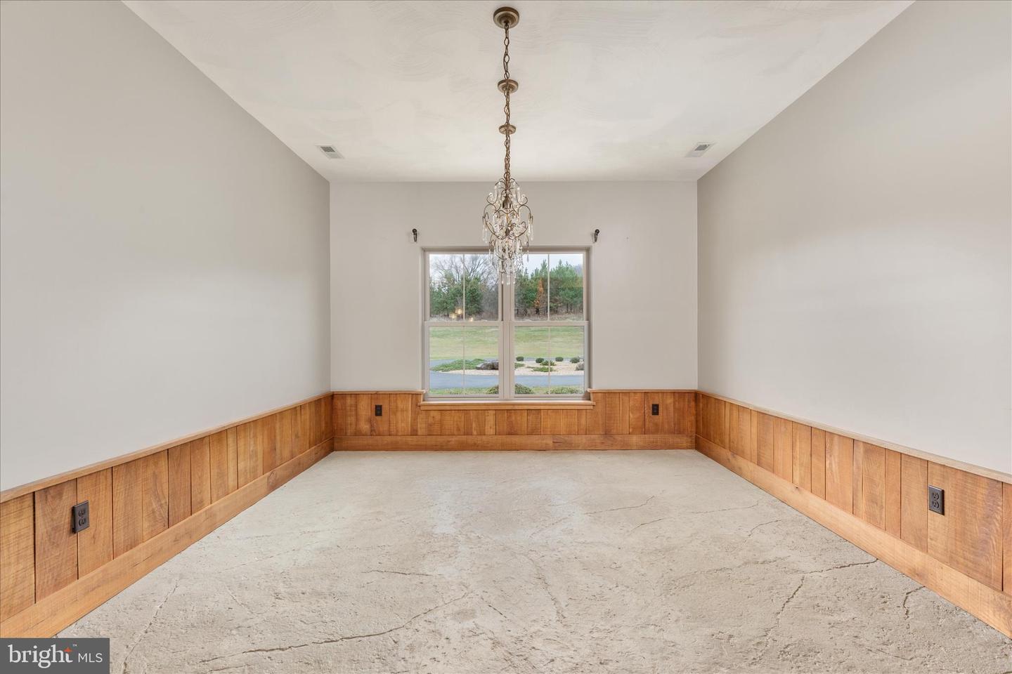 2996 HAWK LN, BROADWAY, Virginia 22815, 5 Bedrooms Bedrooms, ,3 BathroomsBathrooms,Residential,For sale,2996 HAWK LN,VARO2002754 MLS # VARO2002754