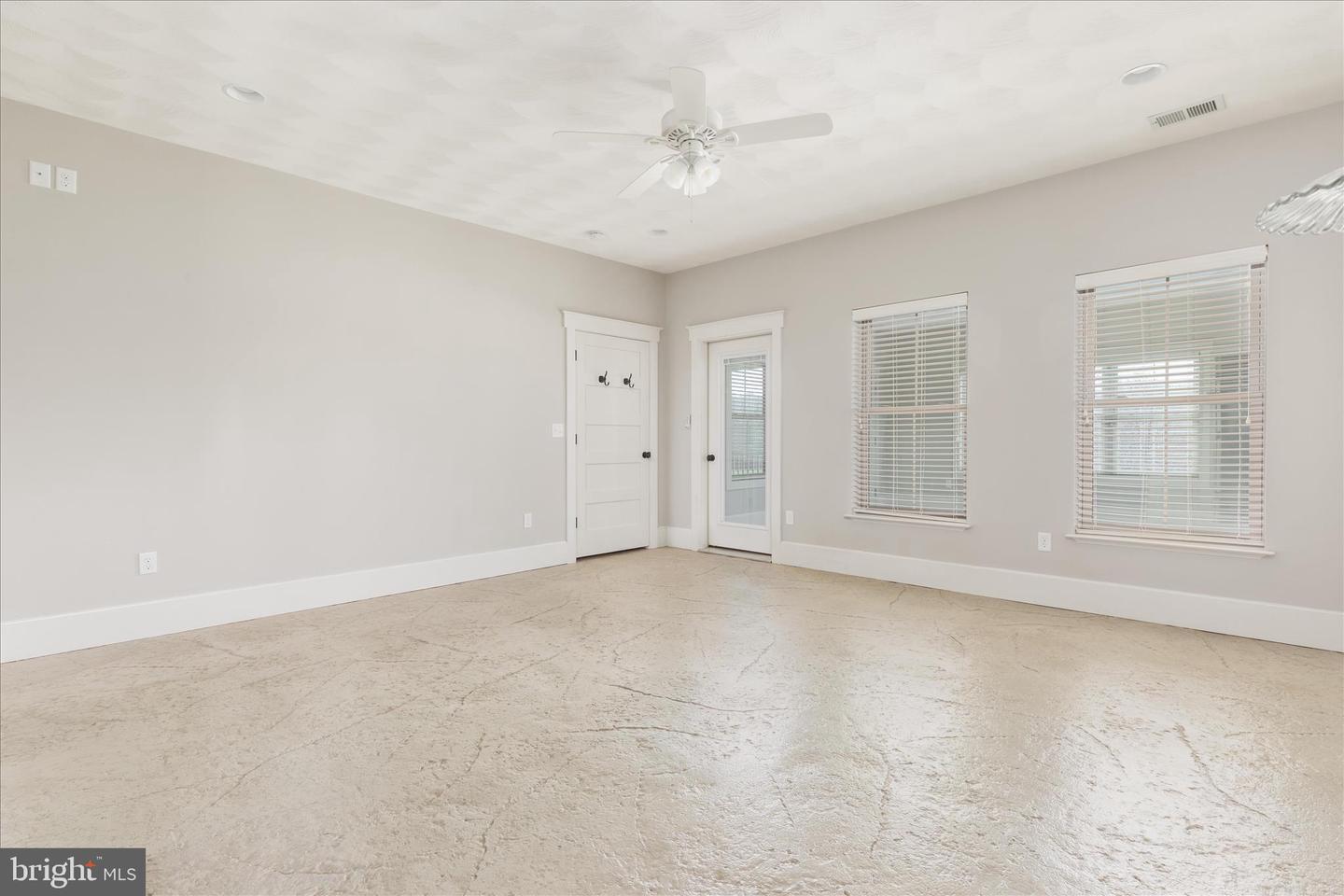 2996 HAWK LN, BROADWAY, Virginia 22815, 5 Bedrooms Bedrooms, ,3 BathroomsBathrooms,Residential,For sale,2996 HAWK LN,VARO2002754 MLS # VARO2002754