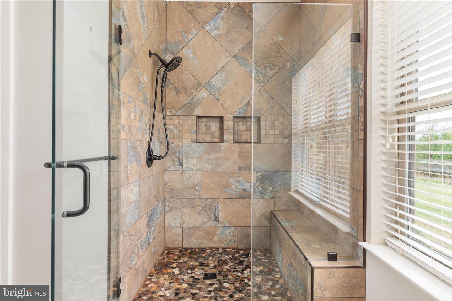 2996 HAWK LN, BROADWAY, Virginia 22815, 5 Bedrooms Bedrooms, ,3 BathroomsBathrooms,Residential,For sale,2996 HAWK LN,VARO2002754 MLS # VARO2002754