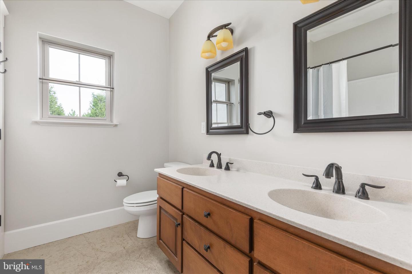 2996 HAWK LN, BROADWAY, Virginia 22815, 5 Bedrooms Bedrooms, ,3 BathroomsBathrooms,Residential,For sale,2996 HAWK LN,VARO2002754 MLS # VARO2002754