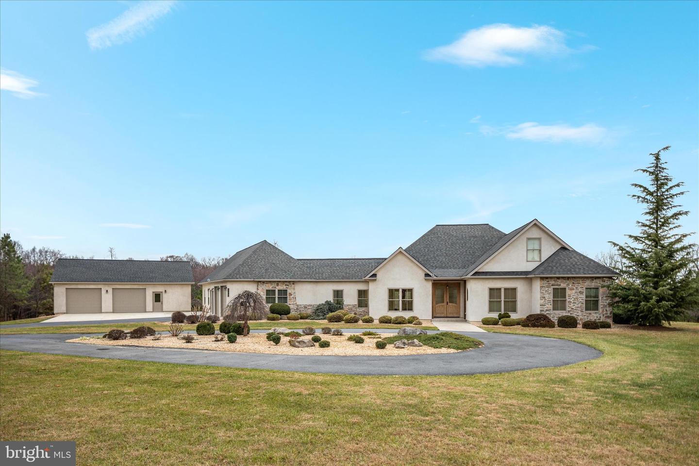 2996 HAWK LN, BROADWAY, Virginia 22815, 5 Bedrooms Bedrooms, ,3 BathroomsBathrooms,Residential,For sale,2996 HAWK LN,VARO2002754 MLS # VARO2002754