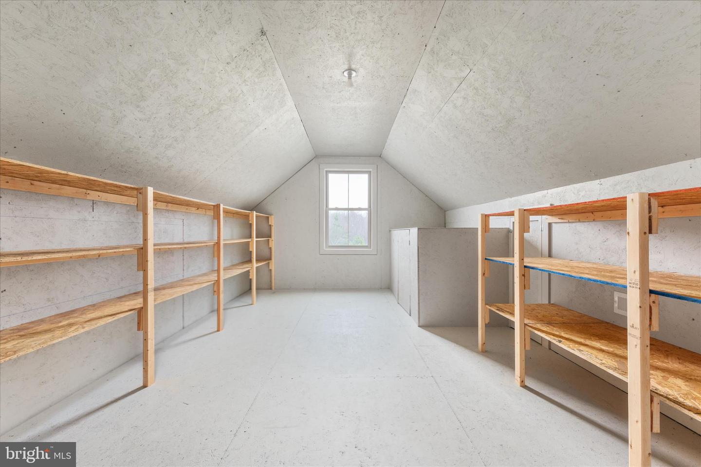 2996 HAWK LN, BROADWAY, Virginia 22815, 5 Bedrooms Bedrooms, ,3 BathroomsBathrooms,Residential,For sale,2996 HAWK LN,VARO2002754 MLS # VARO2002754