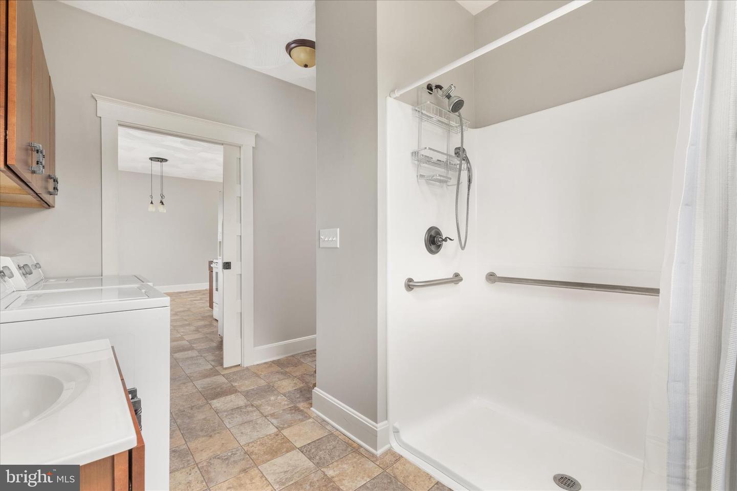 2996 HAWK LN, BROADWAY, Virginia 22815, 5 Bedrooms Bedrooms, ,3 BathroomsBathrooms,Residential,For sale,2996 HAWK LN,VARO2002754 MLS # VARO2002754