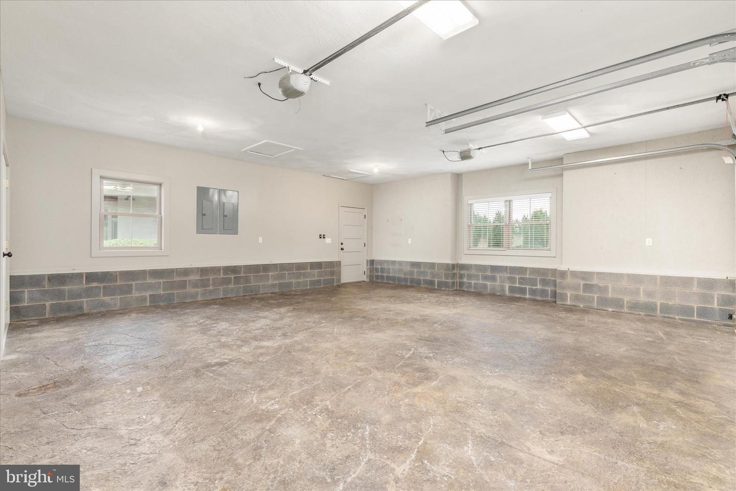 2996 HAWK LN, BROADWAY, Virginia 22815, 5 Bedrooms Bedrooms, ,3 BathroomsBathrooms,Residential,For sale,2996 HAWK LN,VARO2002754 MLS # VARO2002754