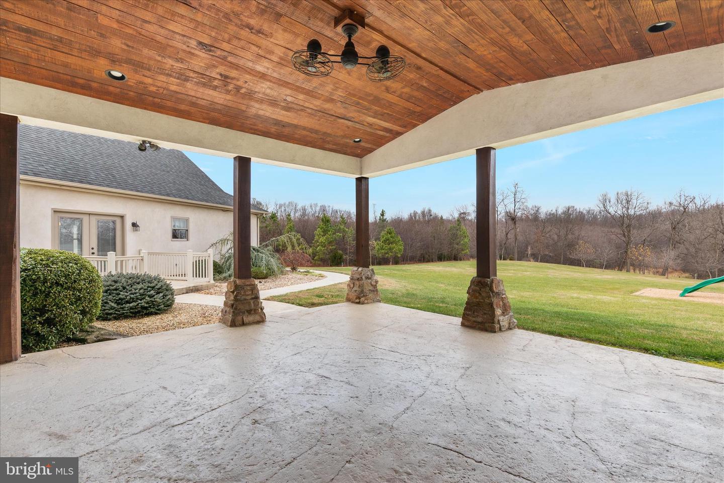 2996 HAWK LN, BROADWAY, Virginia 22815, 5 Bedrooms Bedrooms, ,3 BathroomsBathrooms,Residential,For sale,2996 HAWK LN,VARO2002754 MLS # VARO2002754