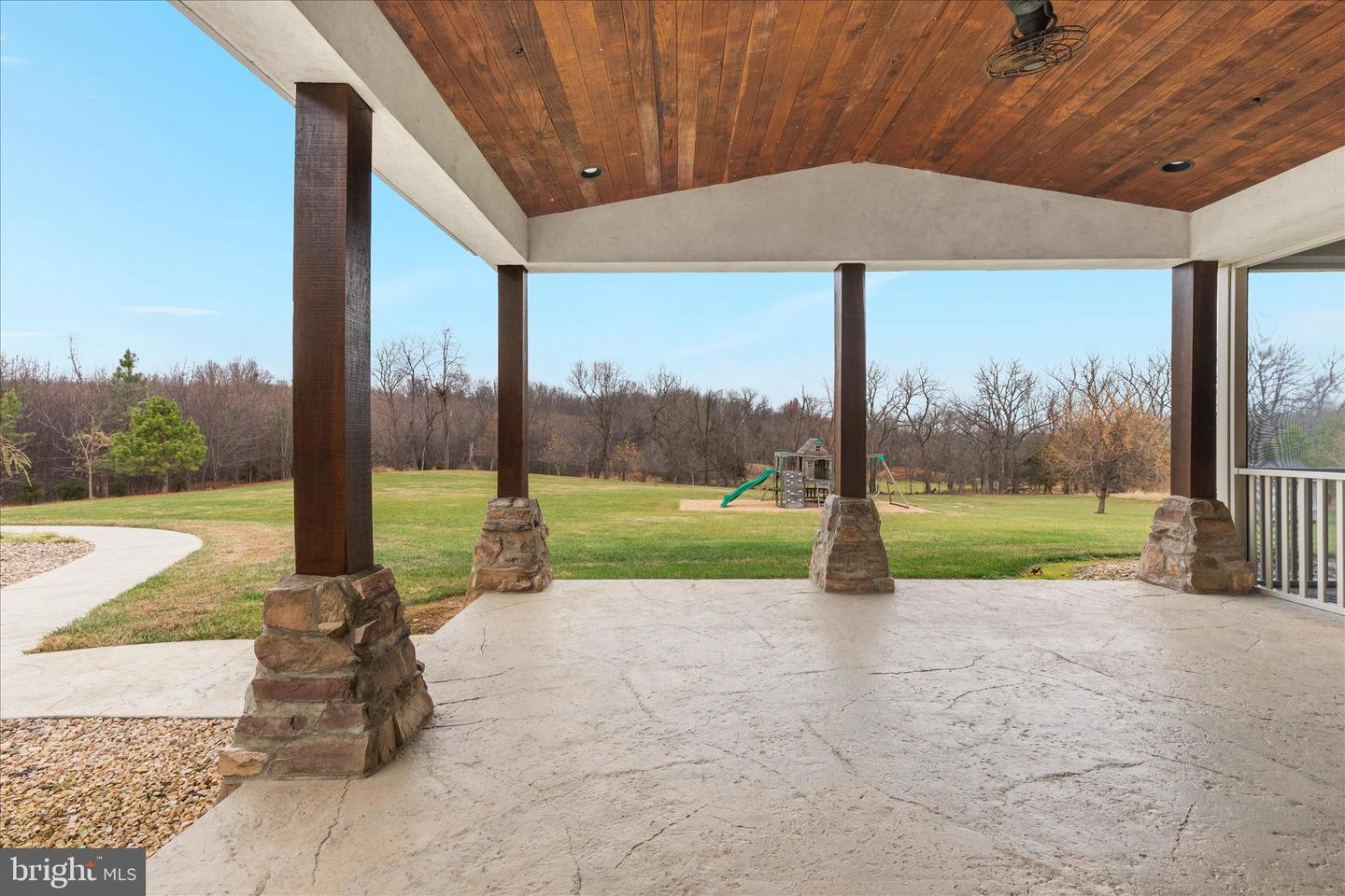 2996 HAWK LN, BROADWAY, Virginia 22815, 5 Bedrooms Bedrooms, ,3 BathroomsBathrooms,Residential,For sale,2996 HAWK LN,VARO2002754 MLS # VARO2002754