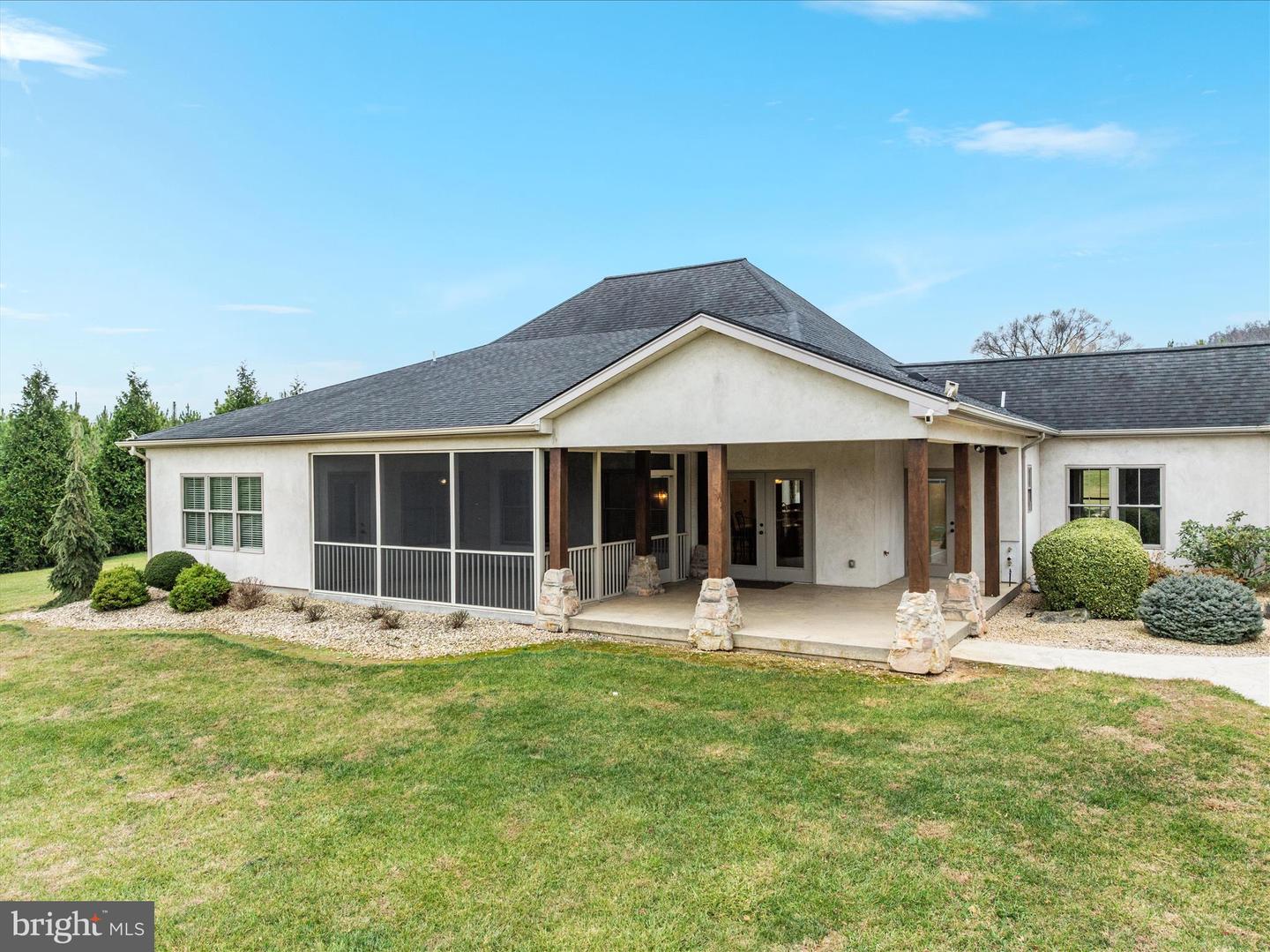 2996 HAWK LN, BROADWAY, Virginia 22815, 5 Bedrooms Bedrooms, ,3 BathroomsBathrooms,Residential,For sale,2996 HAWK LN,VARO2002754 MLS # VARO2002754